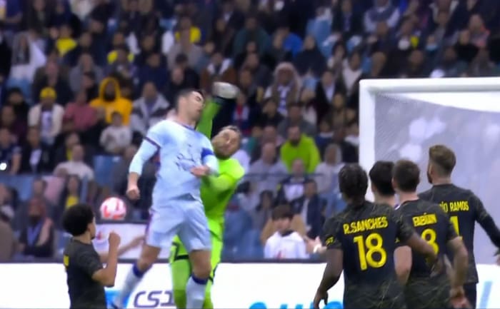 Cristiano Ronaldo and Keylor Navas pictured clashing during PSG's friendly game with a Saudi Pro League XI